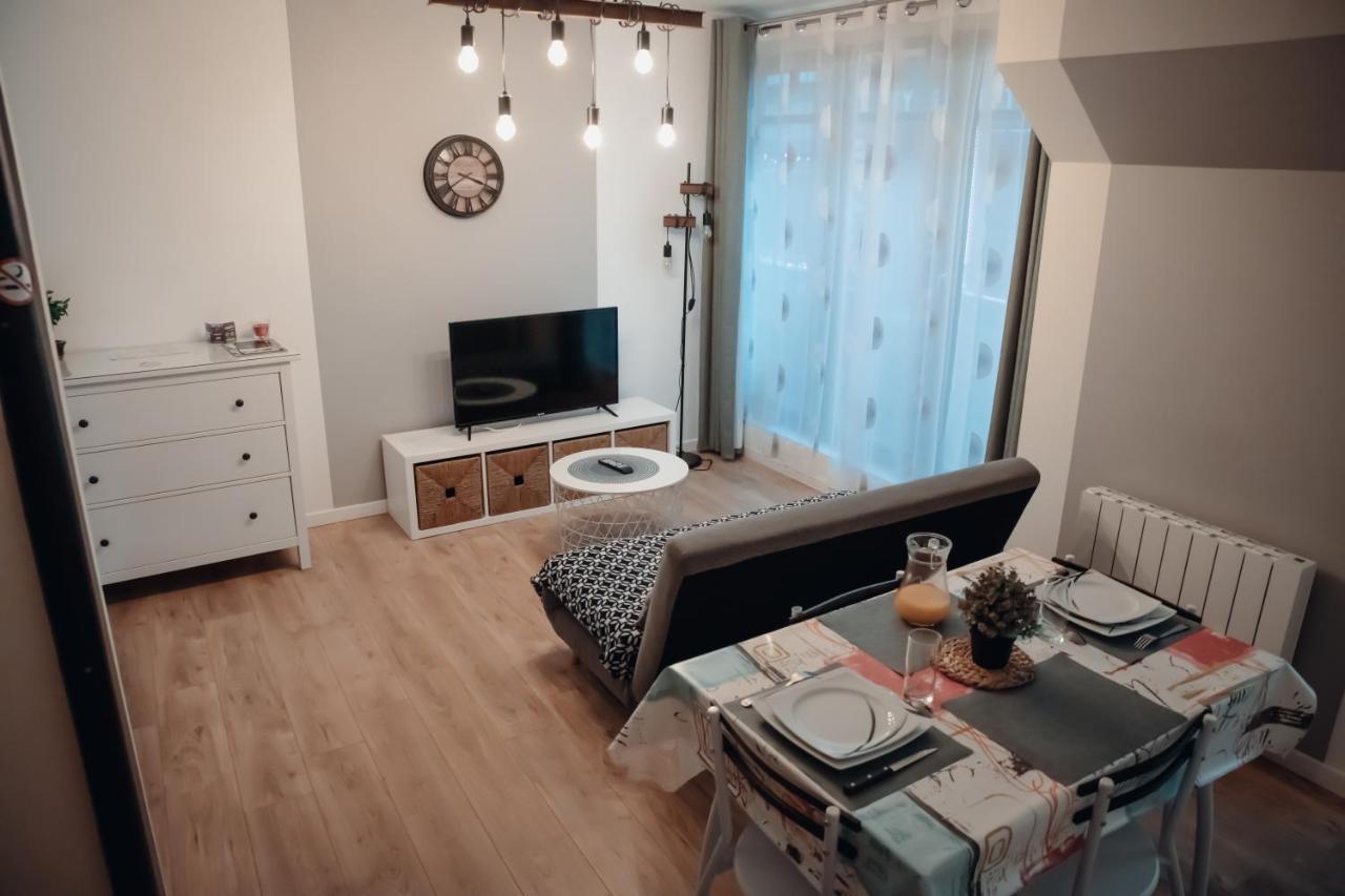 Cosy Et Moderne En Centre Ville, Fibre Haut Debit Ernee ภายนอก รูปภาพ