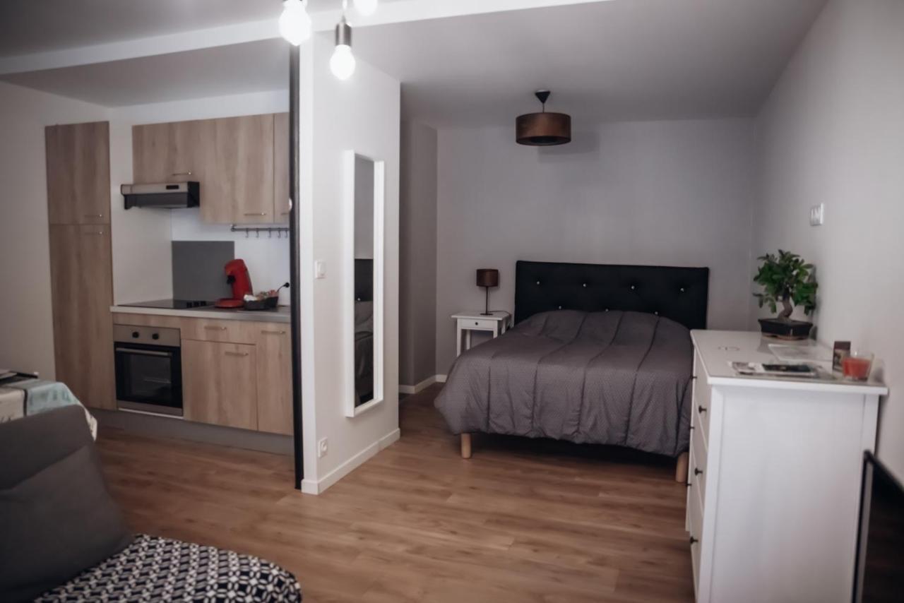 Cosy Et Moderne En Centre Ville, Fibre Haut Debit Ernee ภายนอก รูปภาพ